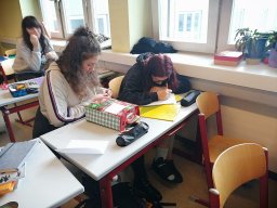 k-weihnachtsgeschenkesoskinderdorf (1)